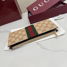 【配全套包装】‼️Generation Gucci古驰世代系列深入探索品牌的典藏元素,将不同世代的设计融 【配全套包装】‼️Generation Gucci古驰世代系列深入探索品牌的典藏元素,将不同世代的设计融