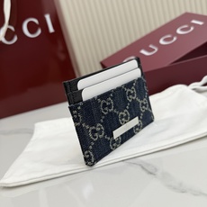 【配全套包装】‼️Generation Gucci古驰世代系列深入探索品牌的典藏元素,将不同世代的设计融 【配全套包装】‼️Generation Gucci古驰世代系列深入探索品牌的典藏元素,将不同世代的设计融