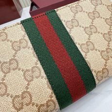 【配全套包装】‼️Generation Gucci古驰世代系列深入探索品牌的典藏元素,将不同世代的设计融 【配全套包装】‼️Generation Gucci古驰世代系列深入探索品牌的典藏元素,将不同世代的设计融