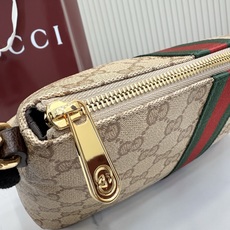 【配全套包装】‼️Generation Gucci古驰世代系列深入探索品牌的典藏元素,将不同世代的设计融 【配全套包装】‼️Generation Gucci古驰世代系列深入探索品牌的典藏元素,将不同世代的设计融