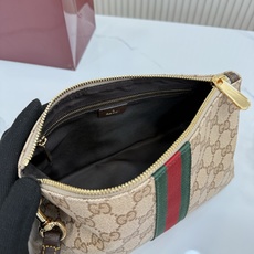 【配全套包装】‼️Generation Gucci古驰世代系列深入探索品牌的典藏元素,将不同世代的设计融 【配全套包装】‼️Generation Gucci古驰世代系列深入探索品牌的典藏元素,将不同世代的设计融
