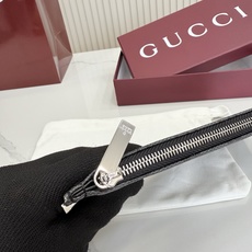 【配全套包装】‼️Generation Gucci 深入探索品牌的典藏元素,将不同世代的设计融合成一种美 【配全套包装】‼️Generation Gucci 深入探索品牌的典藏元素,将不同世代的设计融合成一种美