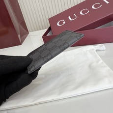 【配全套包装】‼️Generation Gucci深入探索品牌典藏元素,将不同世代的设计融合成一种美学叙 【配全套包装】‼️Generation Gucci深入探索品牌典藏元素,将不同世代的设计融合成一种美学叙