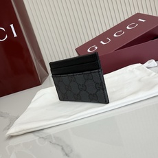 【配全套包装】‼️Generation Gucci深入探索品牌典藏元素,将不同世代的设计融合成一种美学叙 【配全套包装】‼️Generation Gucci深入探索品牌典藏元素,将不同世代的设计融合成一种美学叙