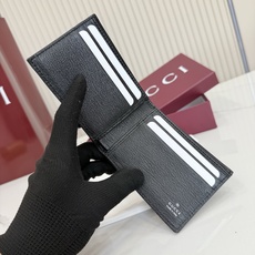 【配全套包装】‼️Generation Gucci 深入探索品牌的典藏元素,将不同世代的设计融合成一种美 【配全套包装】‼️Generation Gucci 深入探索品牌的典藏元素,将不同世代的设计融合成一种美