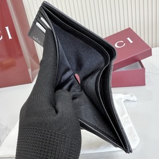 【配全套包装】‼️Generation Gucci 深入探索品牌的典藏元素,将不同世代的设计融合成一种美 【配全套包装】‼️Generation Gucci 深入探索品牌的典藏元素,将不同世代的设计融合成一种美
