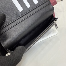 【配全套包装】‼️Generation Gucci 探索品牌的典藏元素,将不同世代的设计融入一个美学叙事 【配全套包装】‼️Generation Gucci 探索品牌的典藏元素,将不同世代的设计融入一个美学叙事