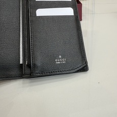【配全套包装】‼️Generation Gucci 探索品牌的典藏元素,将不同世代的设计融入一个美学叙事 【配全套包装】‼️Generation Gucci 探索品牌的典藏元素,将不同世代的设计融入一个美学叙事