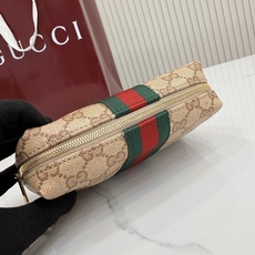 【配全套包装】‼️Generation Gucci古驰世代系列深入探索品牌的典藏元素,将不同世代的设计融 【配全套包装】‼️Generation Gucci古驰世代系列深入探索品牌的典藏元素,将不同世代的设计融