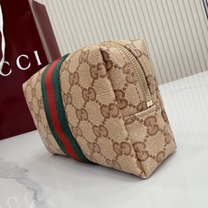 【配全套包装】‼️Generation Gucci古驰世代系列深入探索品牌的典藏元素,将不同世代的设计融 【配全套包装】‼️Generation Gucci古驰世代系列深入探索品牌的典藏元素,将不同世代的设计融