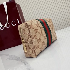 【配全套包装】‼️Generation Gucci古驰世代系列深入探索品牌的典藏元素,将不同世代的设计融 【配全套包装】‼️Generation Gucci古驰世代系列深入探索品牌的典藏元素,将不同世代的设计融
