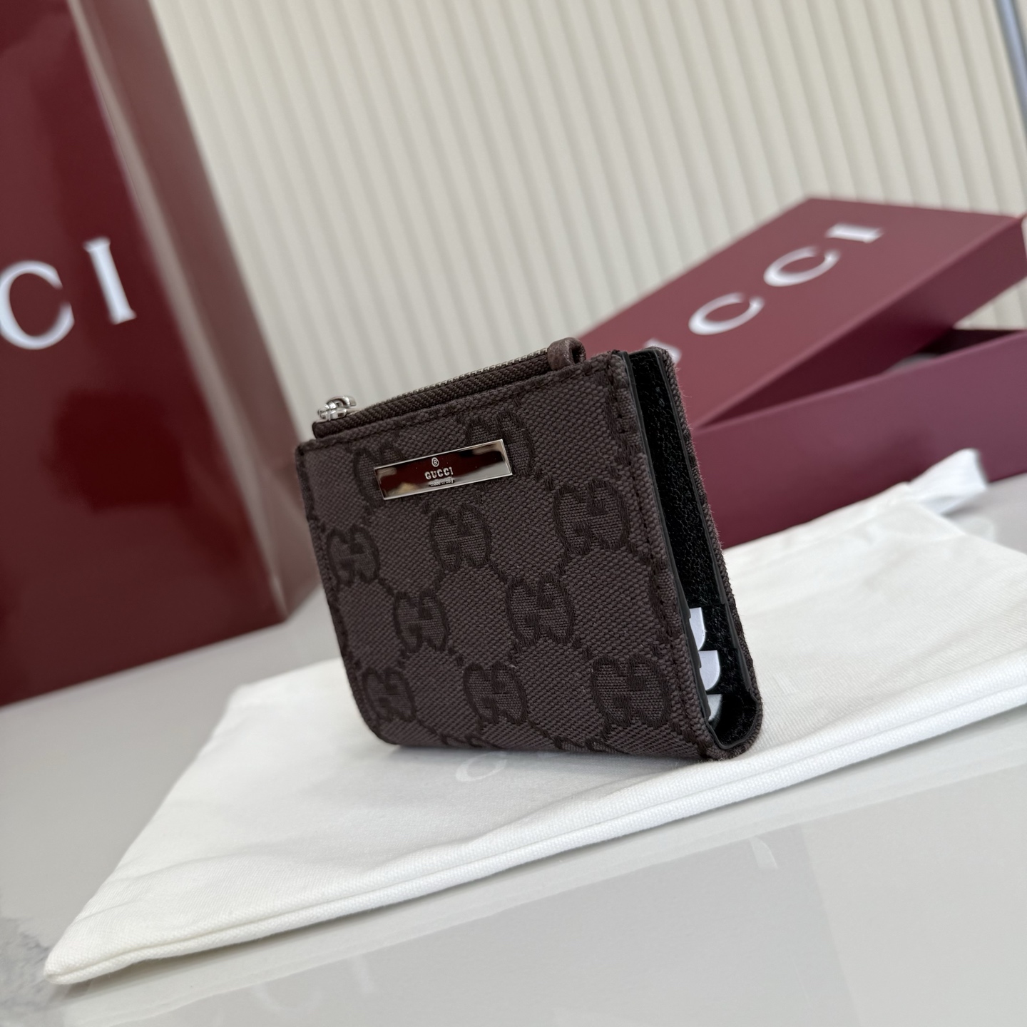 【配全套包装】‼️《Gucci传世》系列深入探索品牌典藏元素,将不同年代的设计融入一体,谱写出一段美学传 【配全套包装】‼️《Gucci传世》系列深入探索品牌典藏元素,将不同年代的设计融入一体,谱写出一段美学传