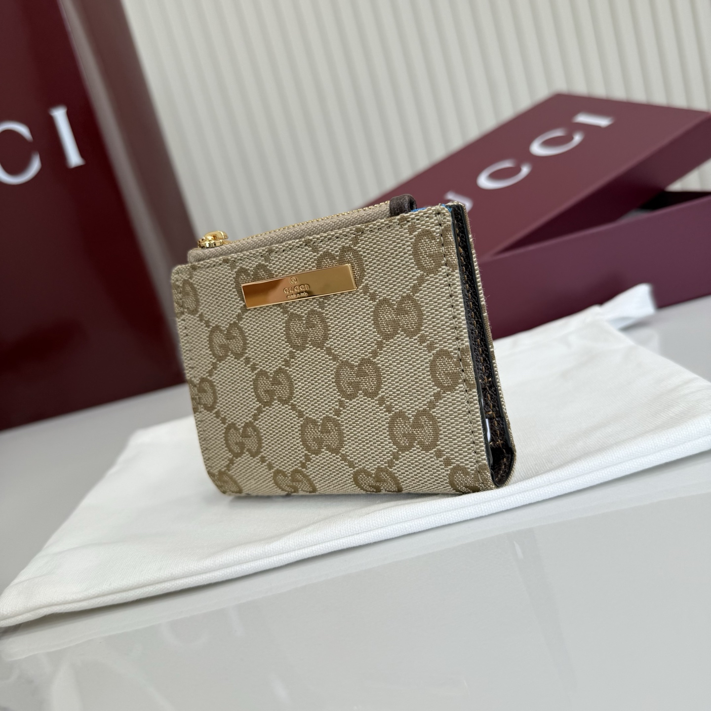 【配全套包装】‼️《Gucci传世》系列深入探索品牌典藏元素,将不同年代的设计融入一体,谱写出一段美学传 【配全套包装】‼️《Gucci传世》系列深入探索品牌典藏元素,将不同年代的设计融入一体,谱写出一段美学传