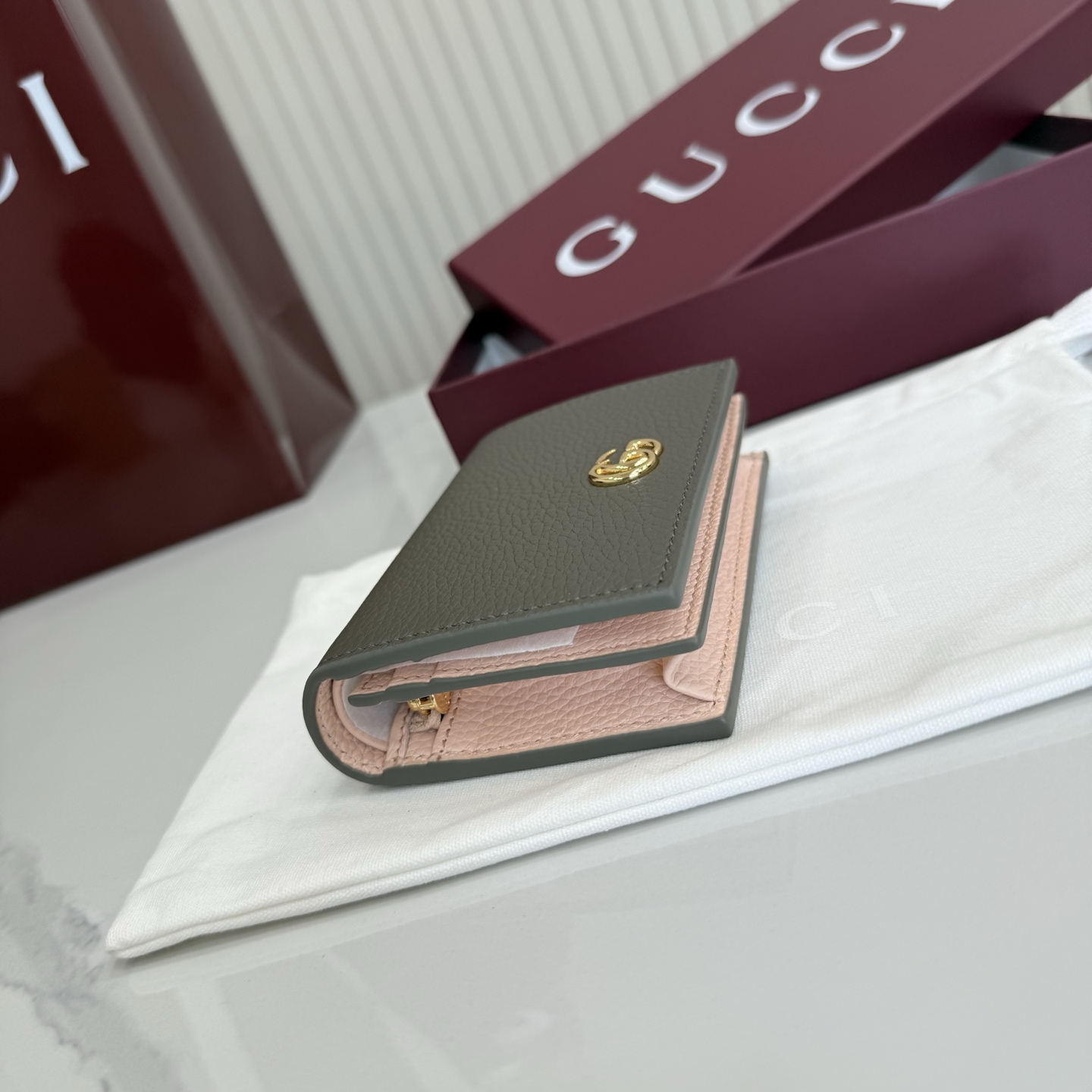 【配全套包装】‼️Generation Gucci古驰世代系列深入探索品牌的典藏元素,将不同世代的设计融 【配全套包装】‼️Generation Gucci古驰世代系列深入探索品牌的典藏元素,将不同世代的设计融