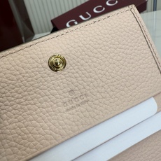 【配全套包装】‼️Generation Gucci古驰世代系列深入探索品牌的典藏元素,将不同世代的设计融 【配全套包装】‼️Generation Gucci古驰世代系列深入探索品牌的典藏元素,将不同世代的设计融