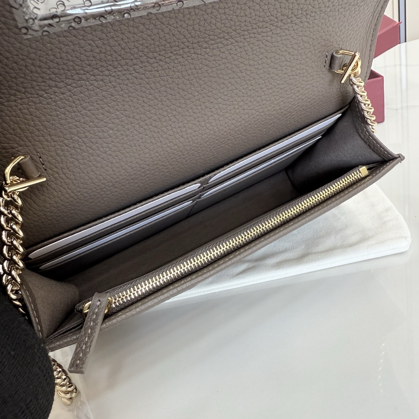 【配全套包装】‼️《Gucci新世代》系列深入探索品牌的典藏元素，将不同世代的设计融合为一体，谱写出一段