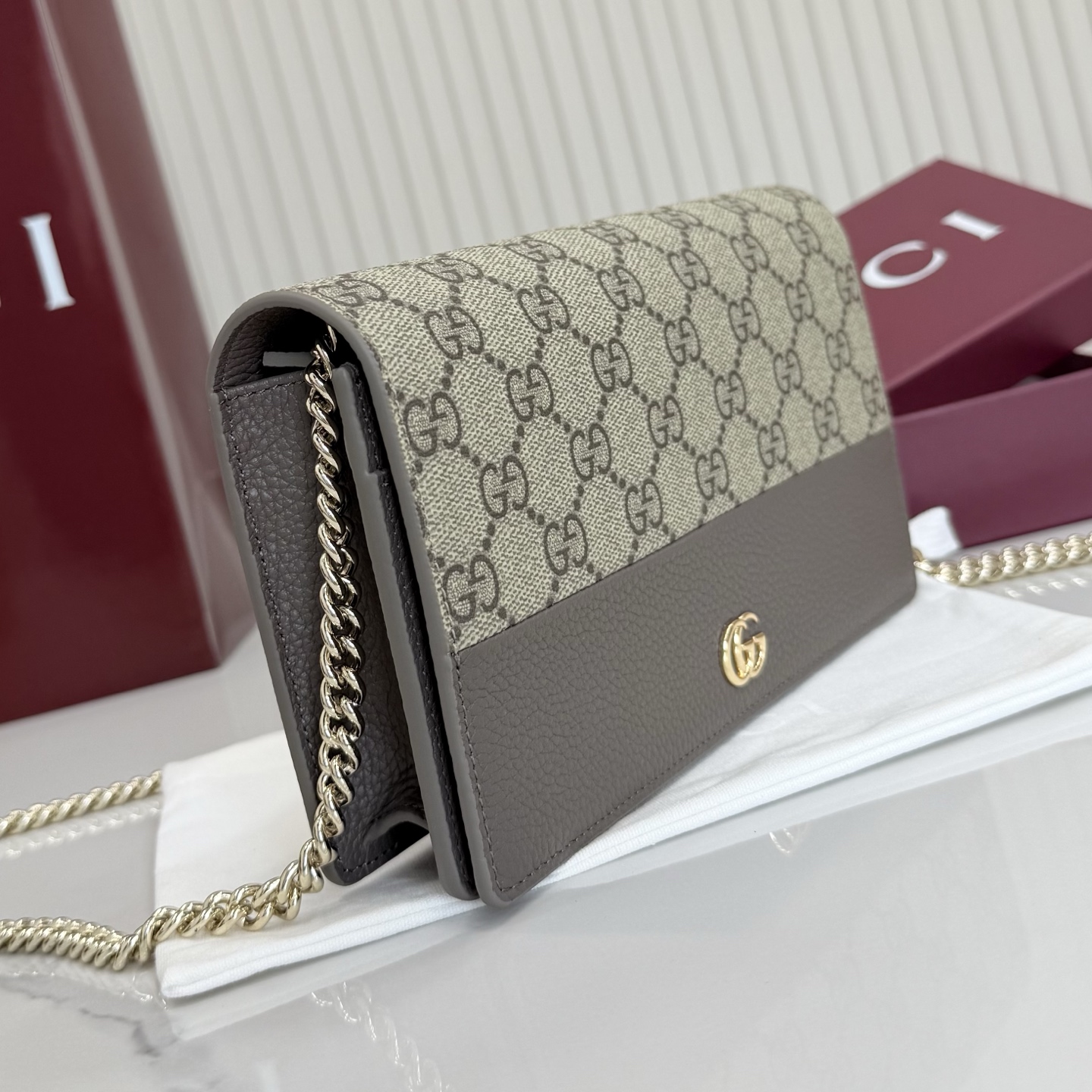 【配全套包装】‼️《Gucci新世代》系列深入探索品牌的典藏元素，将不同世代的设计融合为一体，谱写出一段