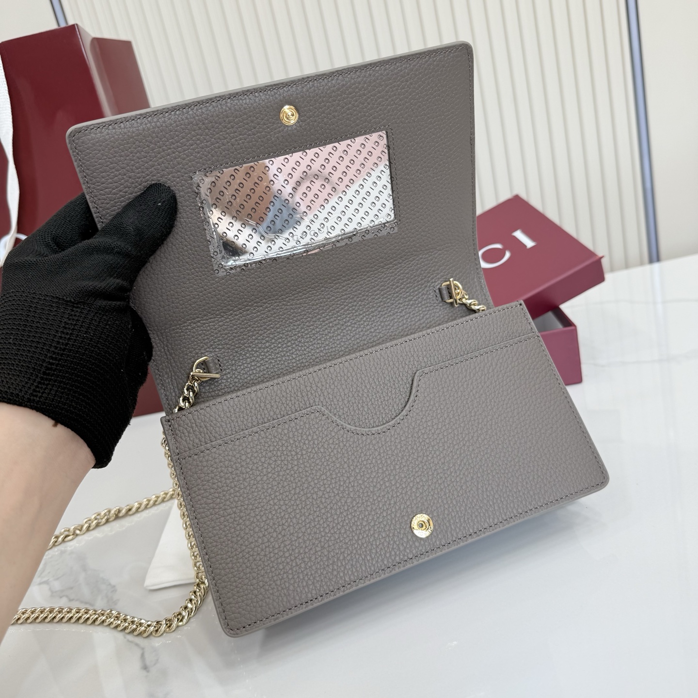 【配全套包装】‼️《Gucci新世代》系列深入探索品牌的典藏元素，将不同世代的设计融合为一体，谱写出一段