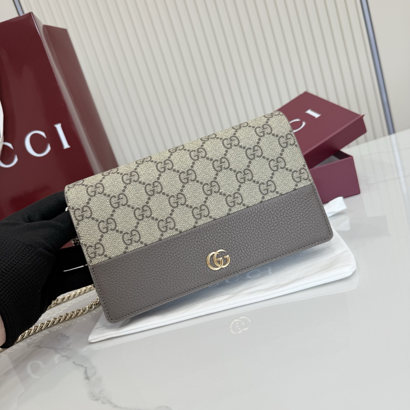 【配全套包装】‼️《Gucci新世代》系列深入探索品牌的典藏元素，将不同世代的设计融合为一体，谱写出一段