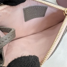 【配全套包装】‼️Generation Gucci 系列深入探索品牌典藏元素,将不同年代的设计融合于一体 【配全套包装】‼️Generation Gucci 系列深入探索品牌典藏元素,将不同年代的设计融合于一体