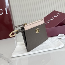 【配全套包装】‼️Generation Gucci 系列深入探索品牌典藏元素,将不同年代的设计融合于一体 【配全套包装】‼️Generation Gucci 系列深入探索品牌典藏元素,将不同年代的设计融合于一体