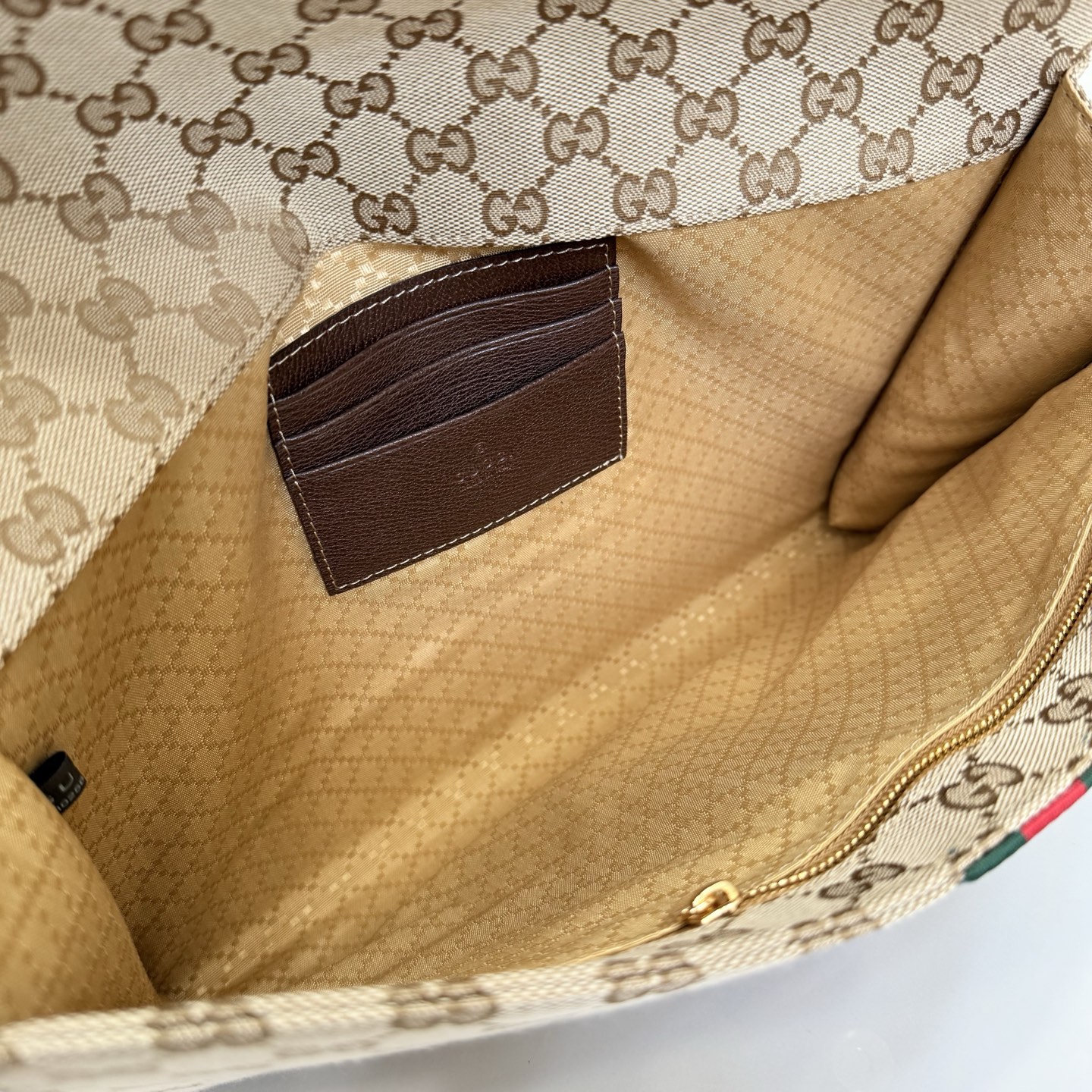 【配全套包装】‼️Generation Gucci系列深入探索品牌的典藏元素，将不同世代的设计融合成一种