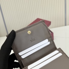 【配全套包装】‼️2026春夏系列全新上市。这款GG Marmont 系列小号钱包以明快色彩焕现品牌标志 【配全套包装】‼️2026春夏系列全新上市。这款GG Marmont 系列小号钱包以明快色彩焕现品牌标志
