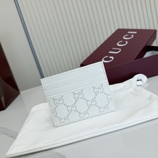 【配全套包装】‼️Generation Gucci 深入探索品牌的典藏元素,将不同世代的设计融合成一种美 【配全套包装】‼️Generation Gucci 深入探索品牌的典藏元素,将不同世代的设计融合成一种美