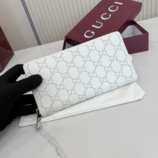 【配全套包装】‼️《Gucci新世代》系列深入探索品牌典藏元素,将不同世代的设计融入一体,营造出独特的美 【配全套包装】‼️《Gucci新世代》系列深入探索品牌典藏元素,将不同世代的设计融入一体,营造出独特的美