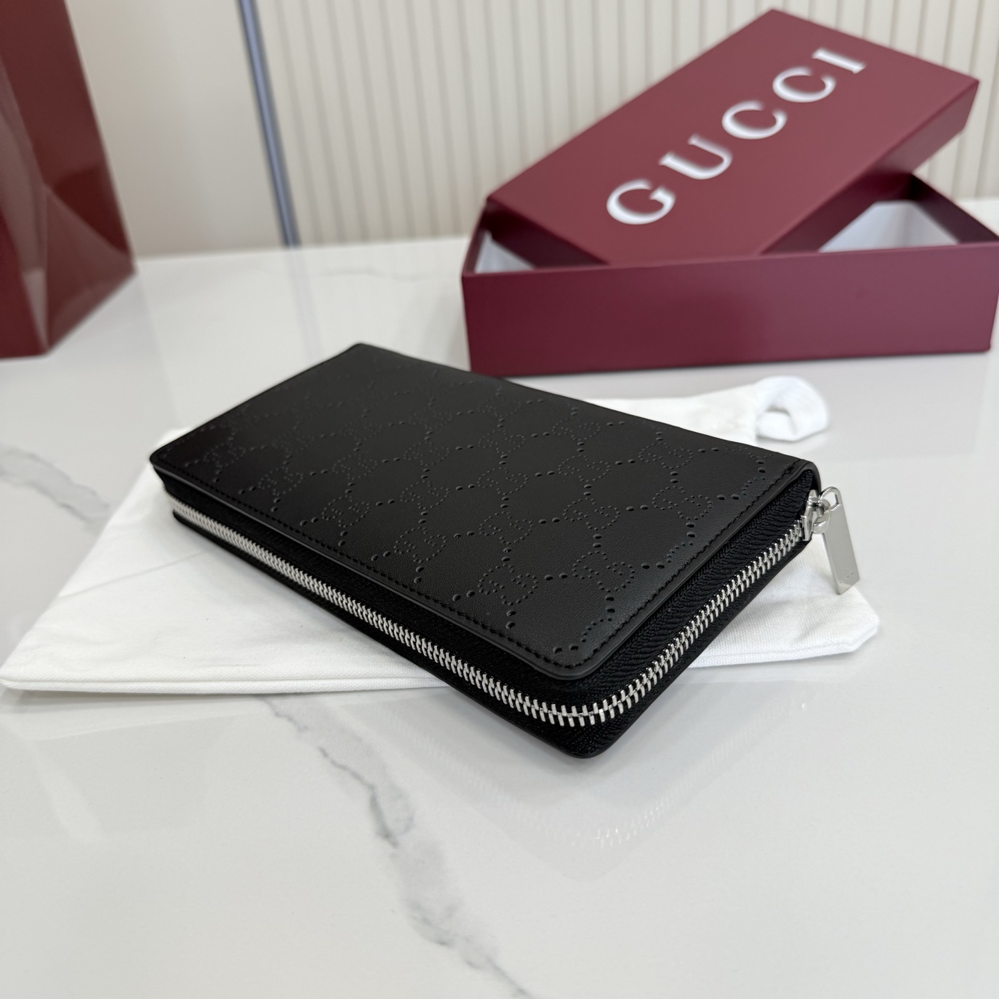 【配全套包装】‼️《Gucci新世代》系列深入探索品牌典藏元素，将不同世代的设计融入一体，营造出独特的美