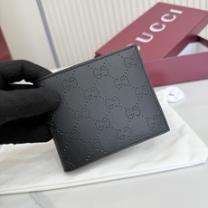 【配全套包装】‼️《Gucci新世代》系列深入探索品牌典藏元素,将不同世代的设计融入一体,营造出独特的美 【配全套包装】‼️《Gucci新世代》系列深入探索品牌典藏元素,将不同世代的设计融入一体,营造出独特的美