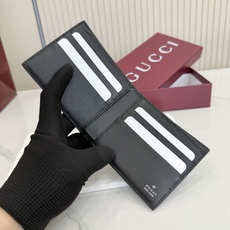 【配全套包装】‼️《Gucci新世代》系列深入探索品牌典藏元素,将不同世代的设计融入一体,营造出独特的美 【配全套包装】‼️《Gucci新世代》系列深入探索品牌典藏元素,将不同世代的设计融入一体,营造出独特的美