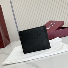 【配全套包装】‼️《Gucci新世代》系列深入探索品牌典藏元素,将不同世代的设计融入一体,营造出独特的美 【配全套包装】‼️《Gucci新世代》系列深入探索品牌典藏元素,将不同世代的设计融入一体,营造出独特的美