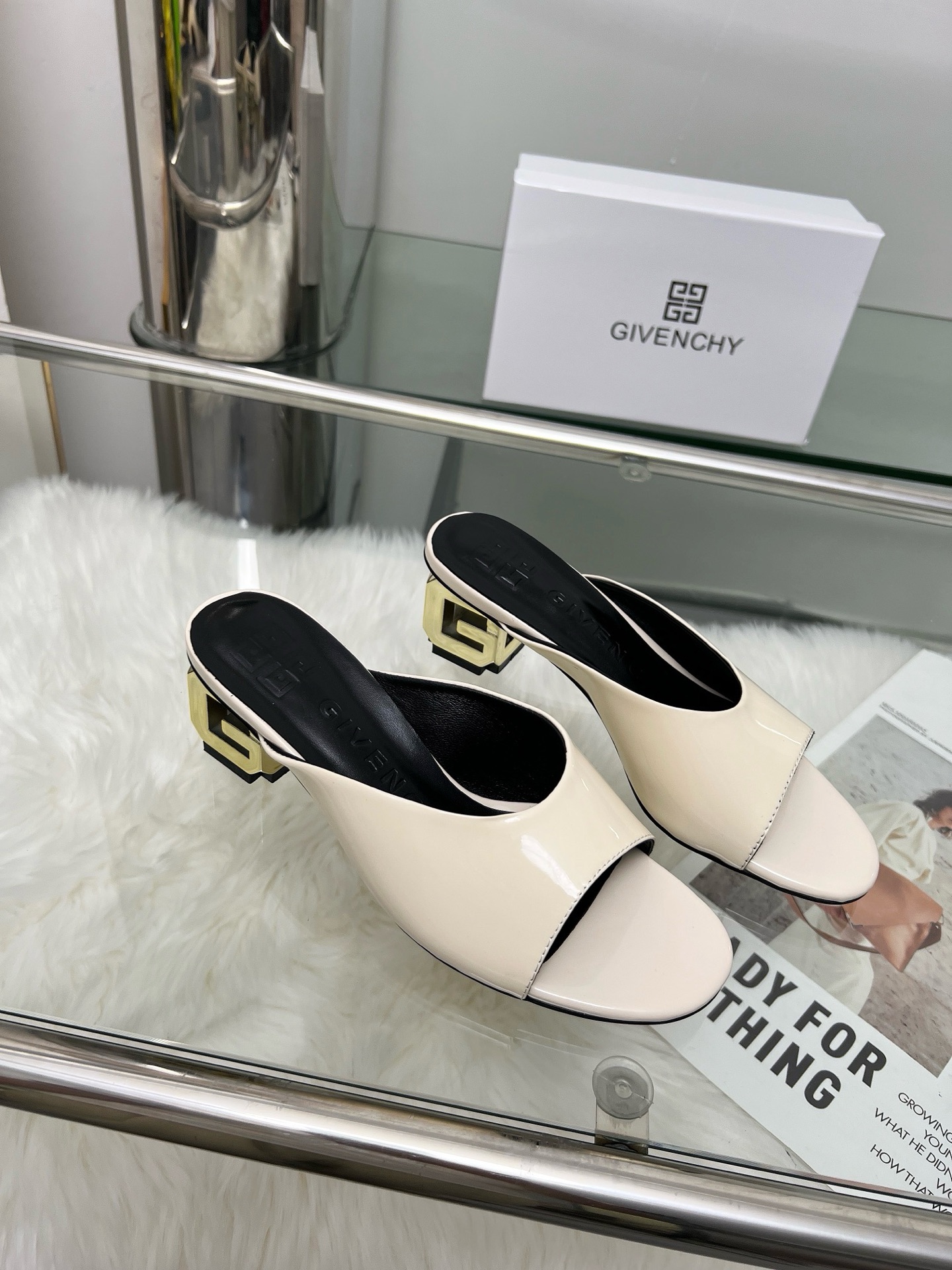 Fashionable 2005 Heel Slippers: Stylish, Comfortable, and Durable with Multiple Colors - 图片 1