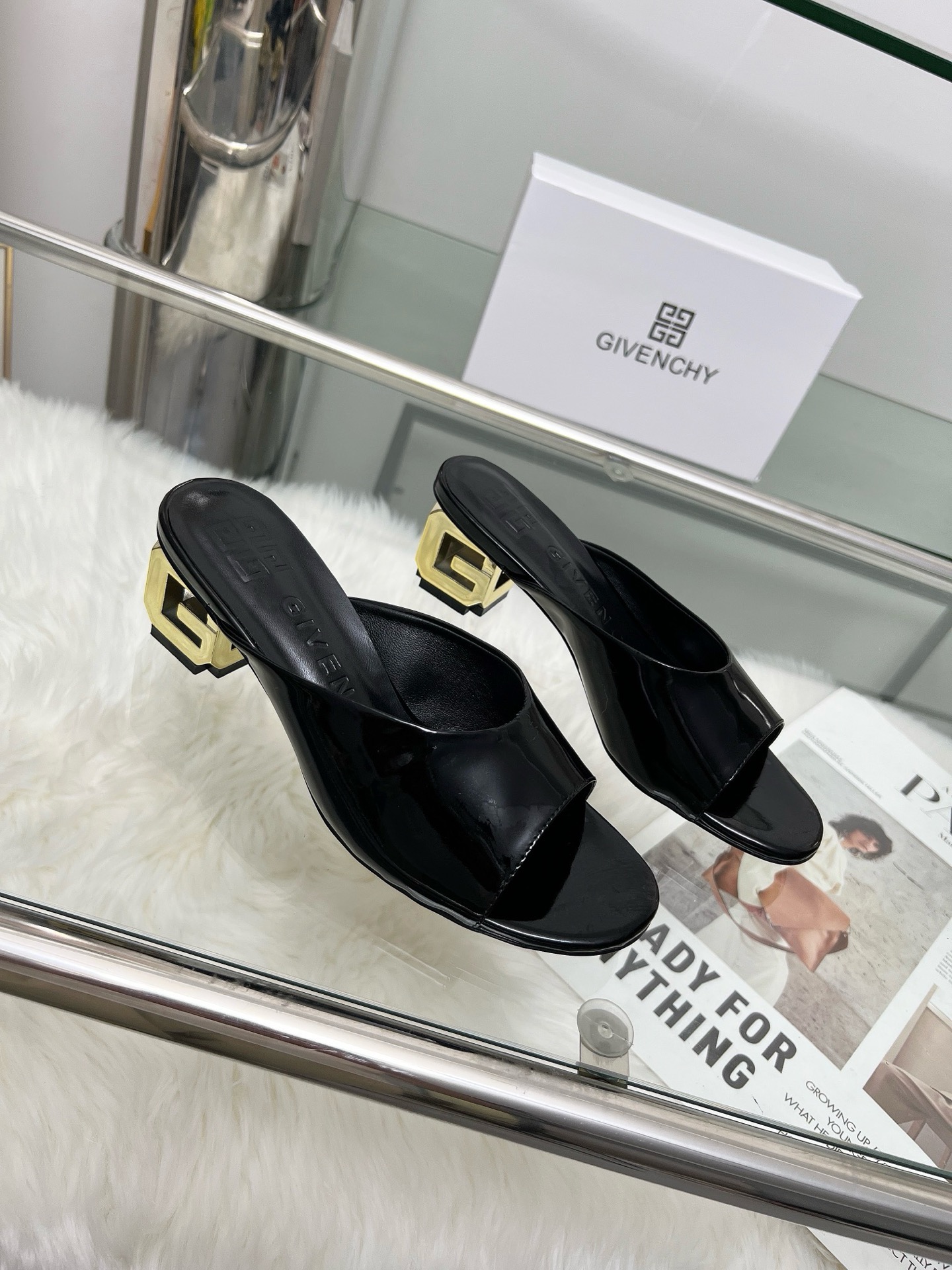 Fashionable 2005 Heel Slippers: Stylish, Versatile, and High-Quality with Four Color Options - 图片 1