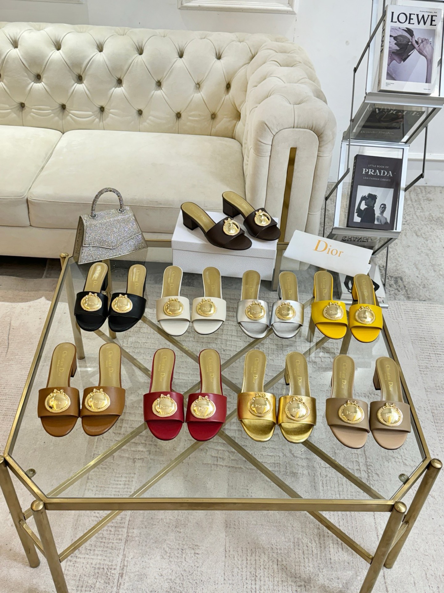 NO:817305,2026 early spring new style Dior cowhide surface, sheepskin lining, heel height 5.5cm, nine colors available, size 35-42, rubber sole, genuine leather sole, slippers, dior, slippers, cowhide, sheepskin198609092026早春新款 Dior 牛皮面 羊皮内里 跟高5.5cm九色任选 码数35-42 橡胶底 真皮底,拖鞋,dior,slippers,cowhide,sheepskin,Women's Shoes