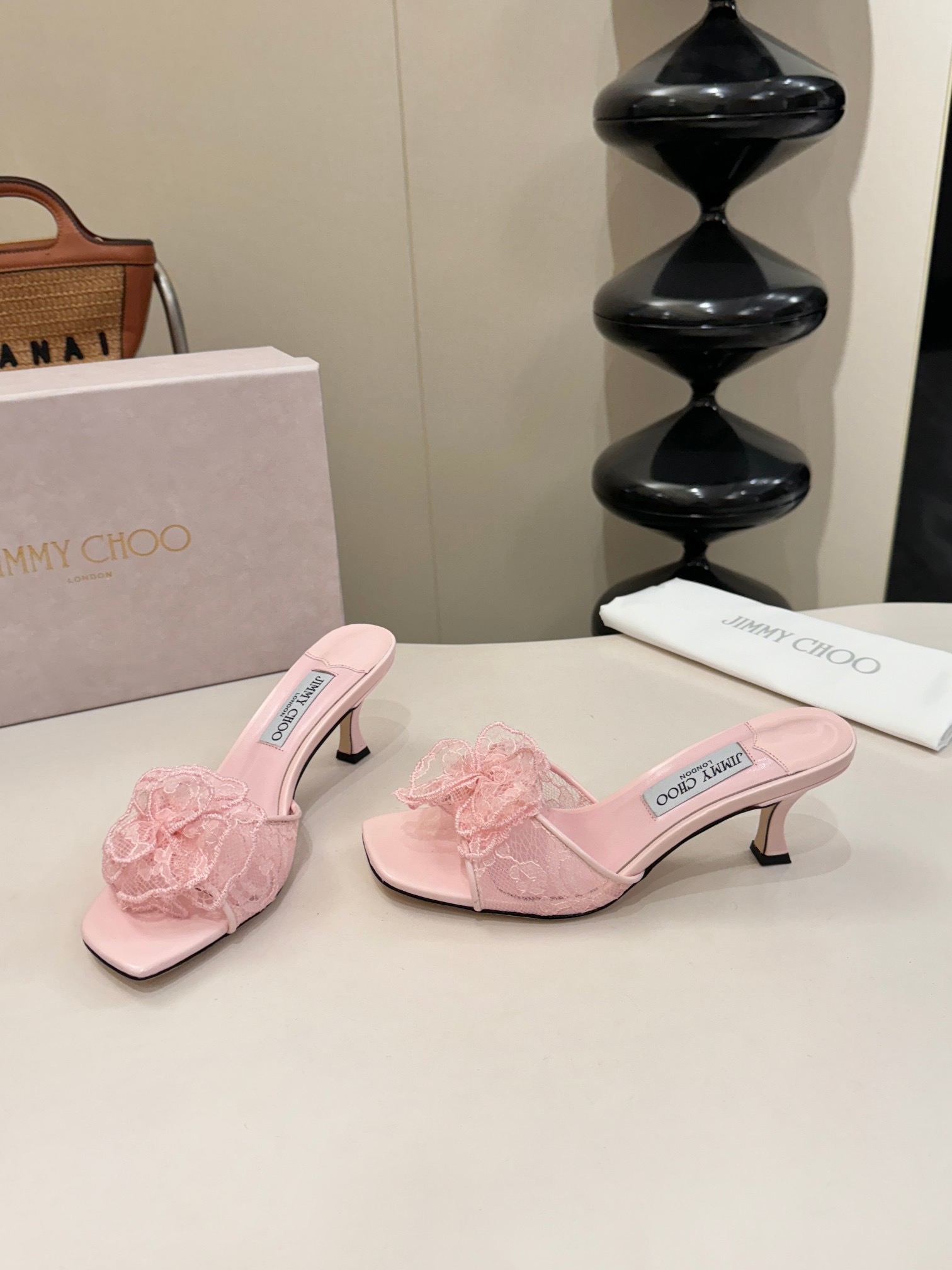 NO:789769,★Fabric Lace Lining Sheepskin Sole Cowhide outsole Heel height 6cm Counter packaging Simple style!  show bdetails ———————————— ⊿size. ｜35-39 (40 41 42 customized), high heels slippers, high heels, slippers, cowhide, sheepskin19860909★面料 蕾丝 内里 羊皮 鞋底 牛皮大底 跟高 6cm 专柜包装 简约气质款式！ show bdetails ————————————  ⊿size. ｜35-39（40 41 42 定制）,高跟鞋拖鞋,high heels,slippers,cowhide,sheepskin,Women's Shoes