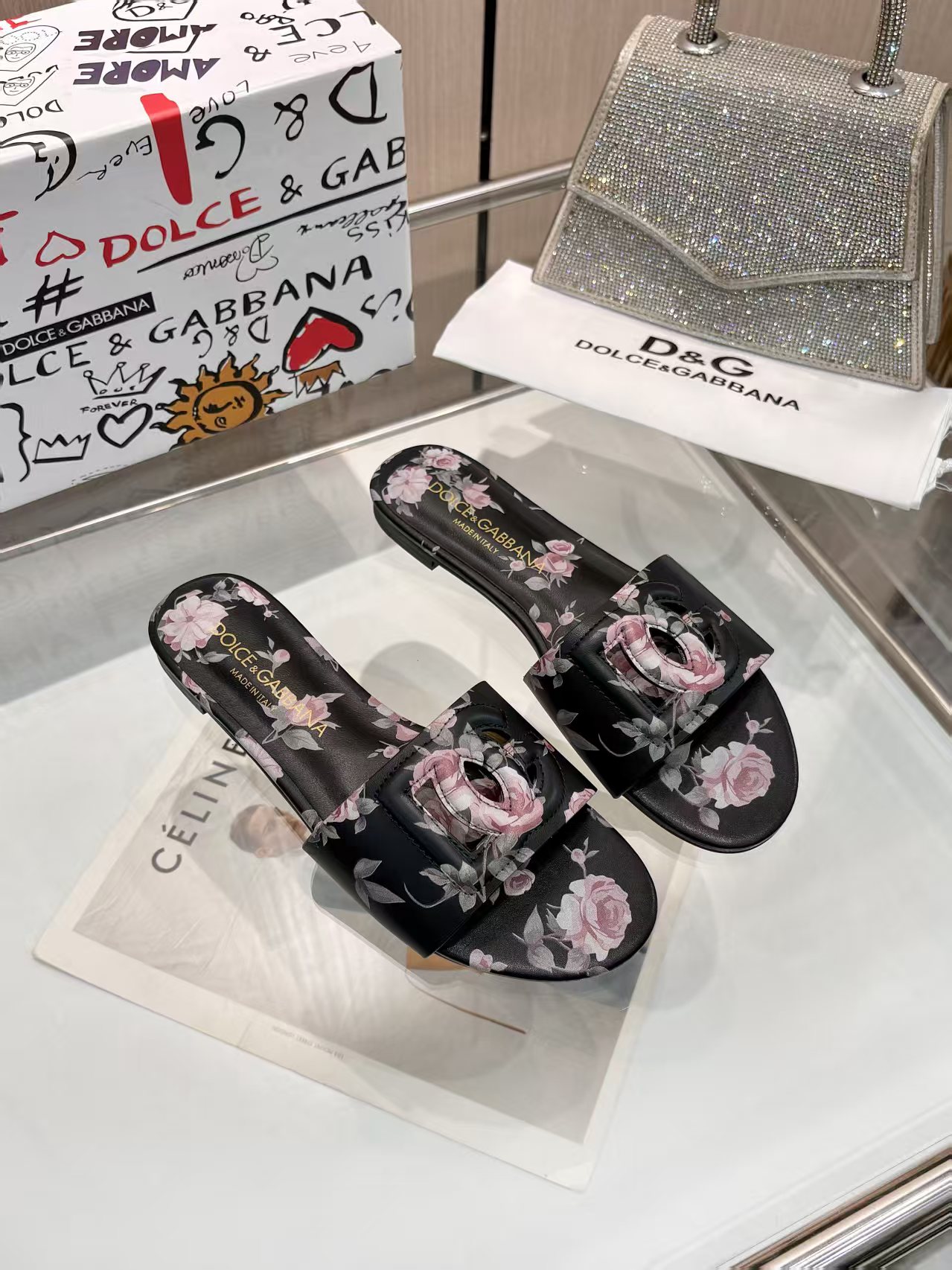 NO:817428,Dolce&Gabbana new style, size 35-43, rubber sole, leather sole, slippers, Dolce&Gabbana, slippers19860909杜嘉班纳新款,码数35-43,橡胶底,皮底,拖鞋,Dolce&Gabbana,slippers,Women's Shoes