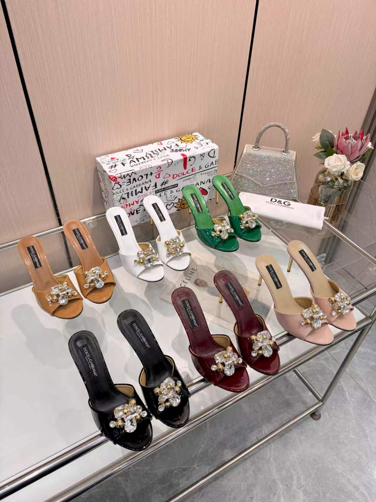NO:870801,Dolce&Gabbana new style, size 35-42, leather sole, slippers, Dolce&Gabbana, slippers19860909杜嘉班纳新款,码数35-42,,皮底,拖鞋,Dolce&Gabbana,slippers,Women's Shoes