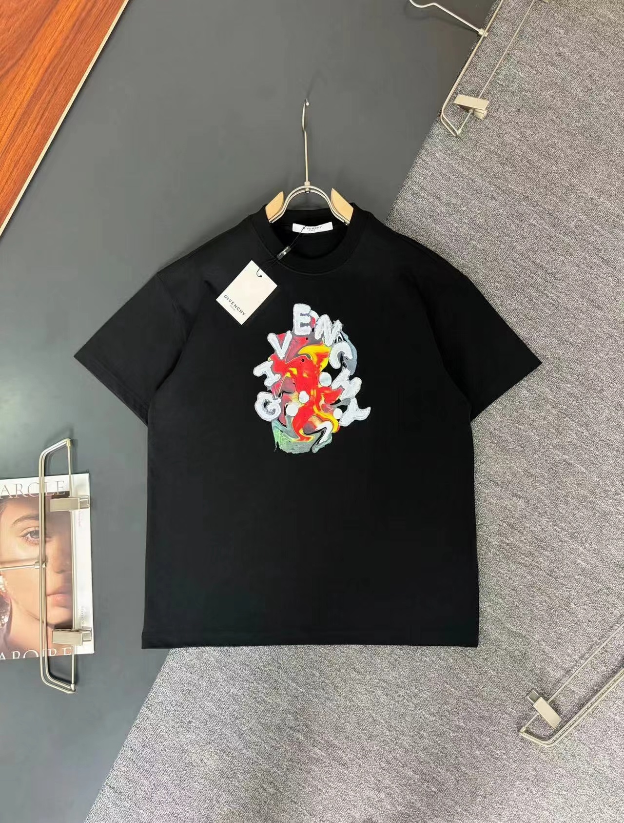 Givenchy* Givenchy*2024SS ¡La última camiseta de manga corta de moda con cuello redondo para primavera y verano, hecha …