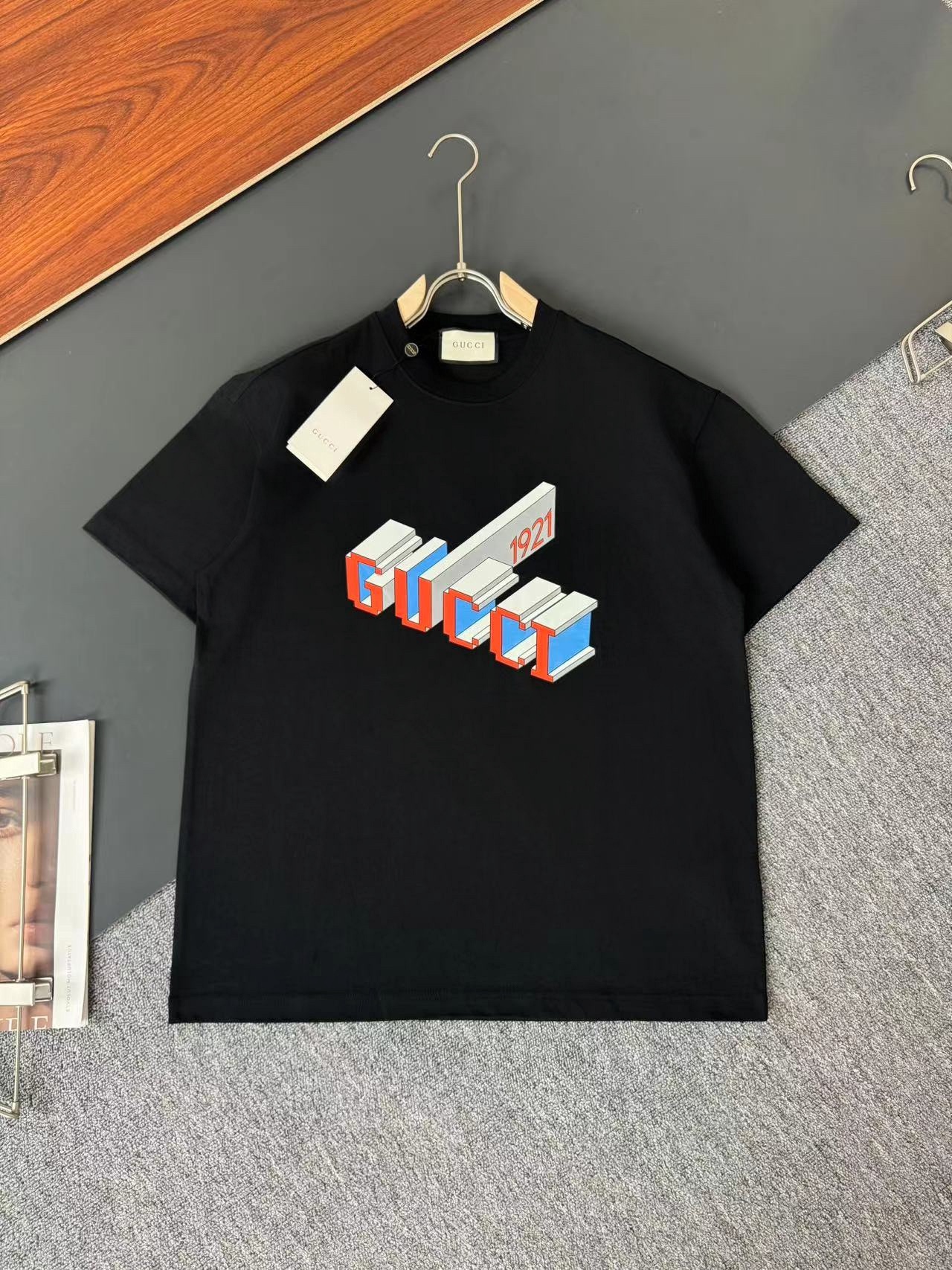 GUCCI*Gucci* Camiseta de manga corta de cuello redondo más nueva de primavera/verano 2024SS, tejido de algodón puro de …