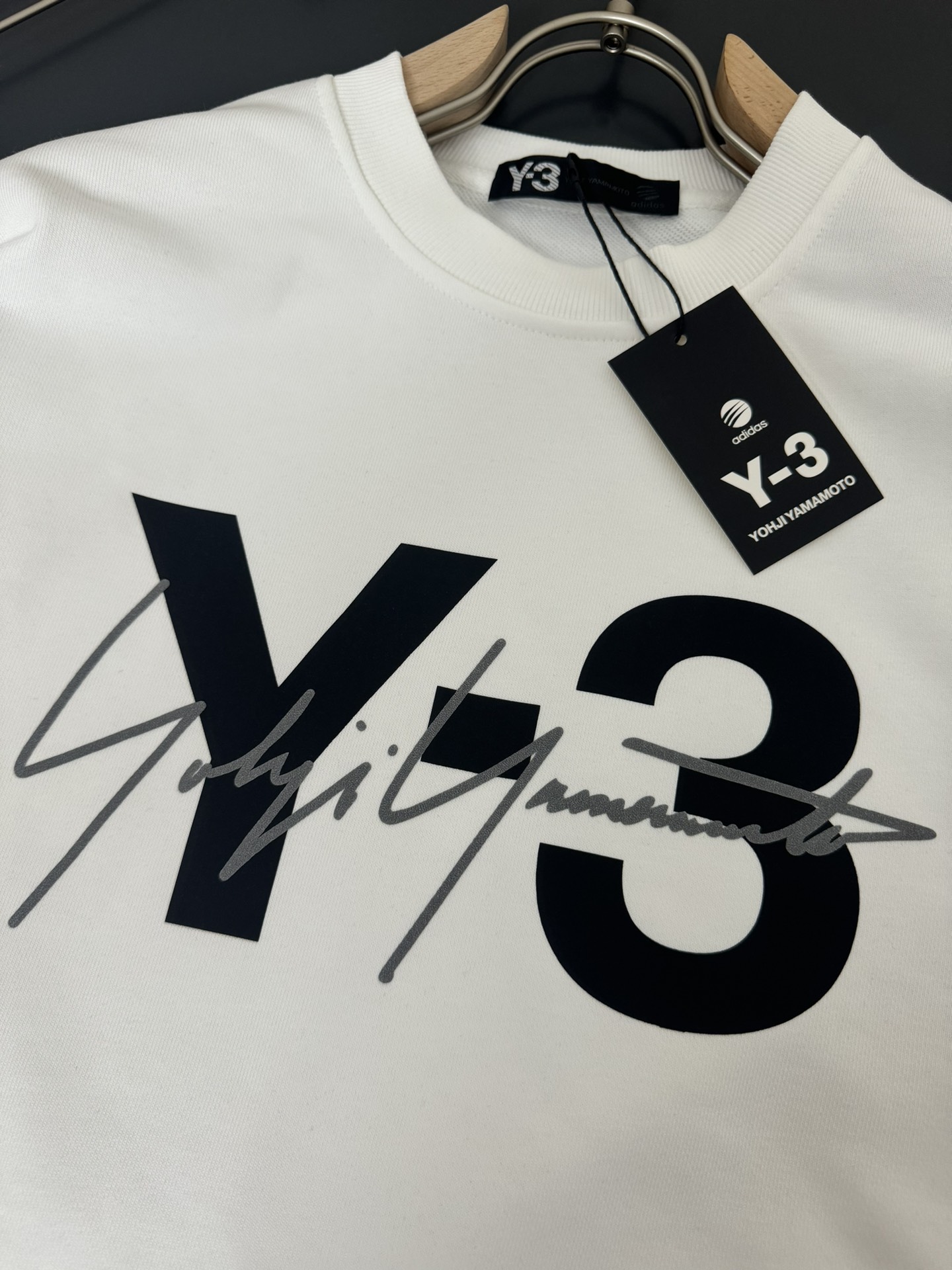 Y-3*山本耀司*秋冬最新款圆领时尚长袖卫衣发泡印花工艺logo设计400克纯棉面料！贴肤舒适耐看又好穿