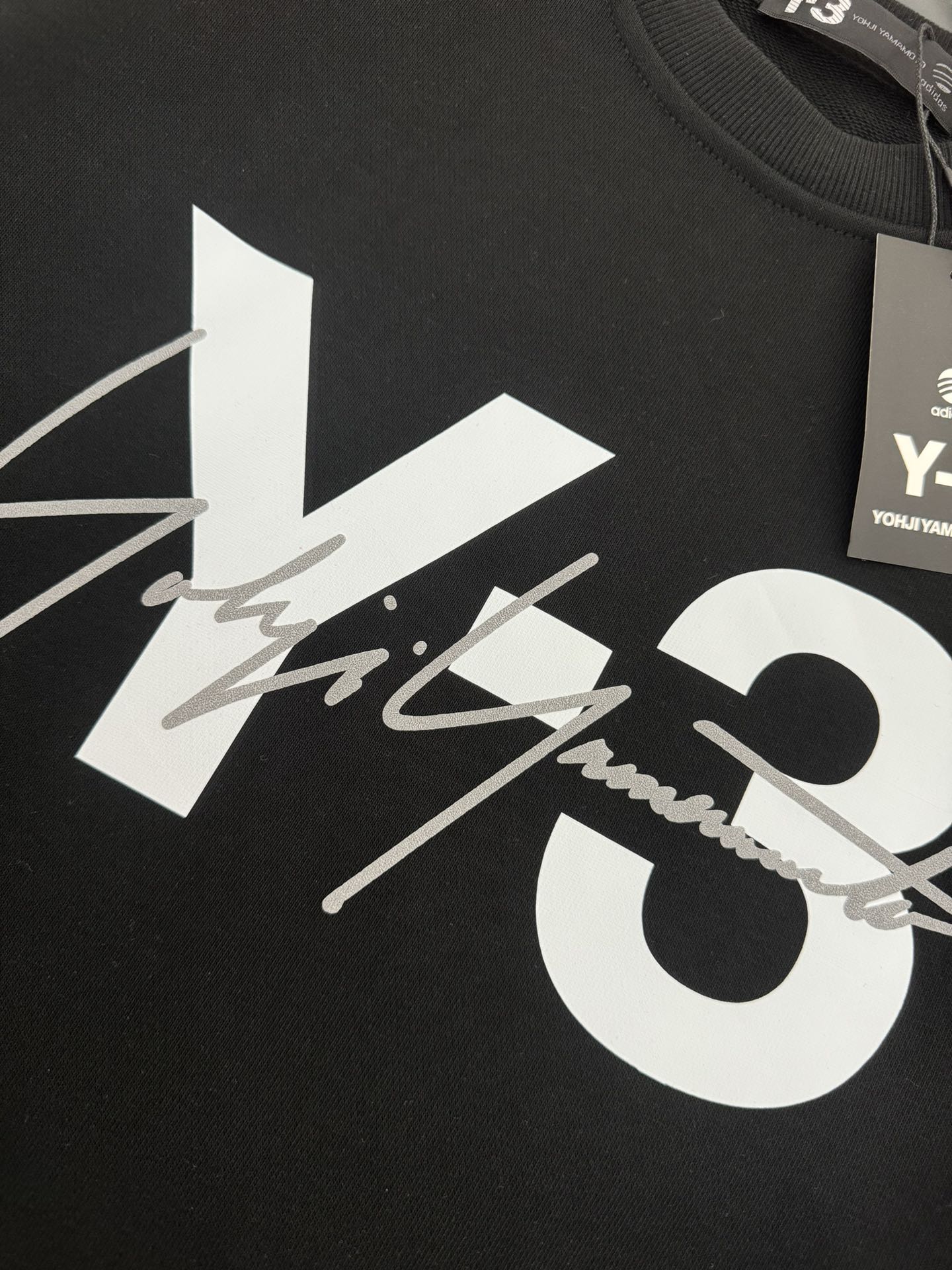 Y-3*山本耀司*秋冬最新款圆领时尚长袖卫衣发泡印花工艺logo设计400克纯棉面料！贴肤舒适耐看又好穿