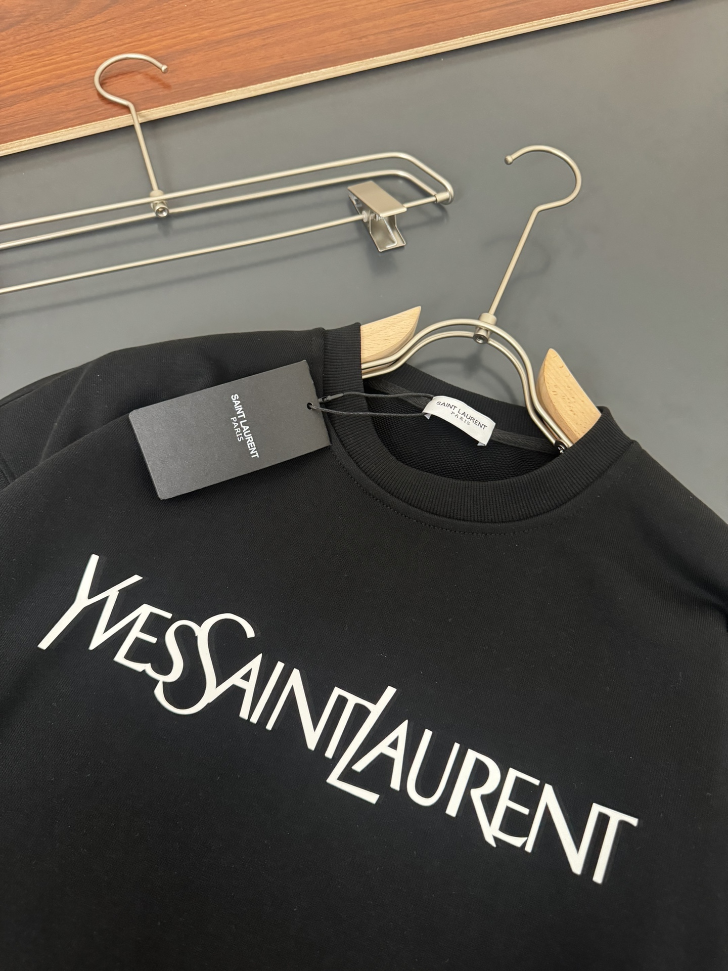 *YvesSaintLaurent*YSL*圣罗兰*秋冬最新款圆领时尚长袖卫衣立体硅胶工艺logo设计4