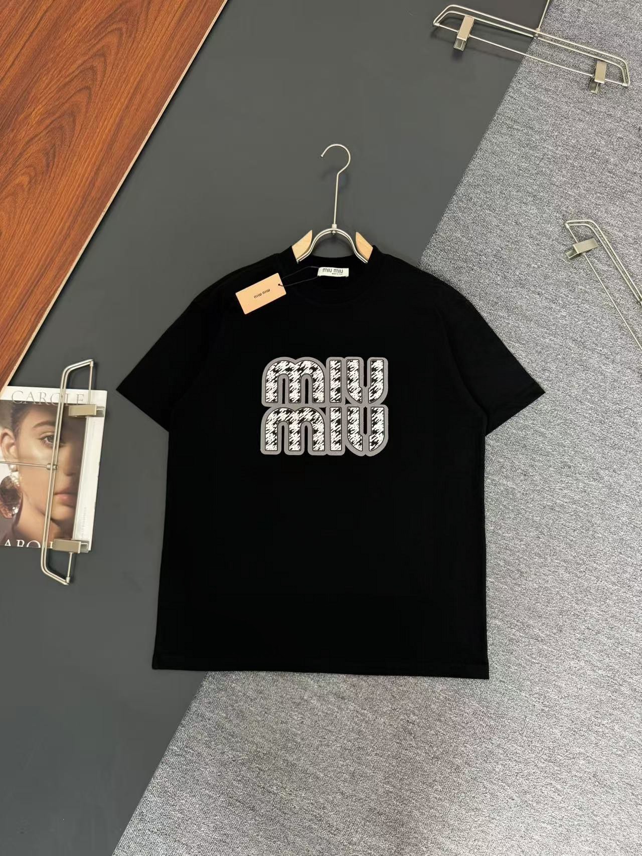 Miu Miu*320g algodón puro pesado camiseta de corte holgado, diseño de logo con tecnología de silicona y lona resistente…