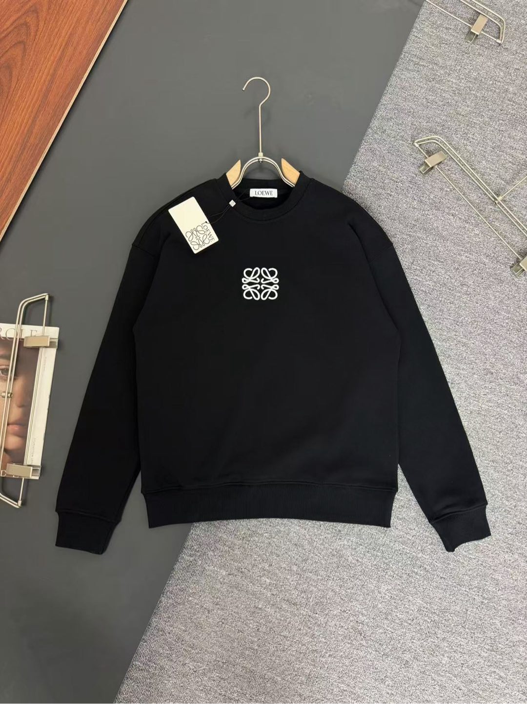 🅿️135 LOEWE*Loewe* sudadera de cuello redondo de nueva temporada de otoño/invierno, diseño de logotipo bordado, tejido…