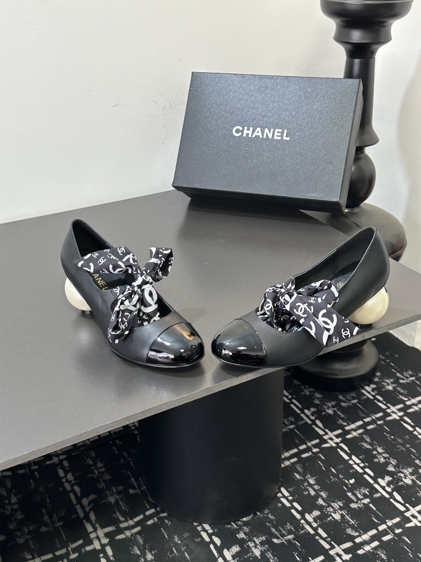 Chanel Haute Couture Classic Luxury Leather Shoe Loafer Shoes 6