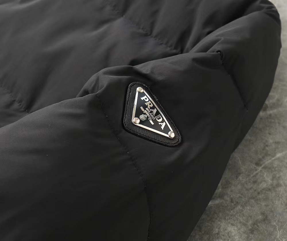 Prada 2024 Men's Down Jacket | Stylish, Warm, and Comfortable Winter Coat 7 i1728618736 657 0