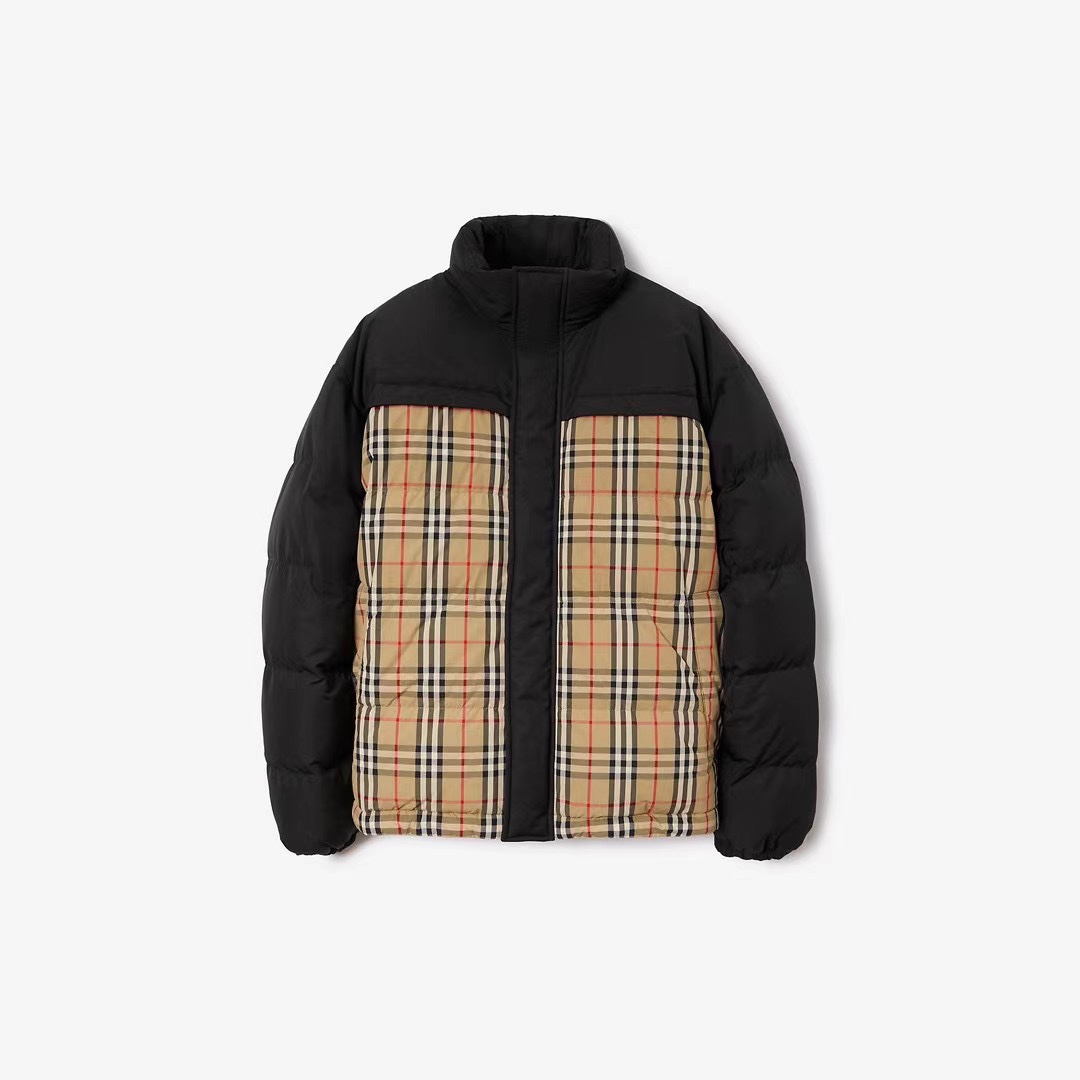 Burberry 24FW Reversible Padded Jacket in Classic Check and Black 6 i1728960732 3471 0