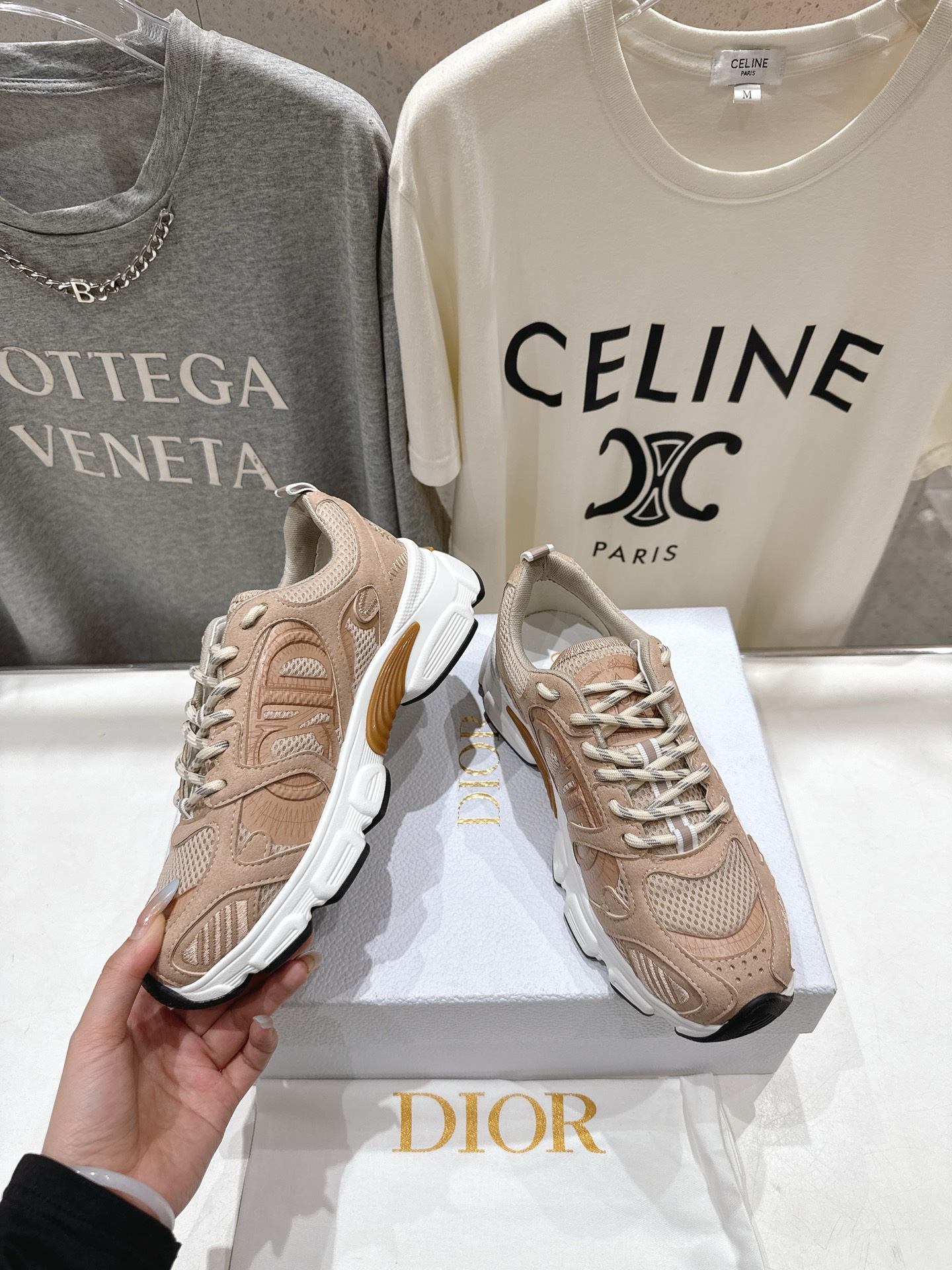 市场高版本 Dior*迪奥D家2025ss秋冬新款厚底休闲运动鞋老爹鞋，融入d家高定精神诠释经典跑鞋！原